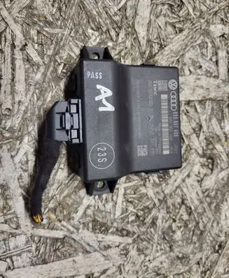 Audi A1 Gateway control module 8X0907468
