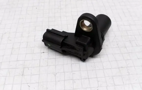 Ford Focus C-MAX Camshaft position sensor 1S7F12K073AD