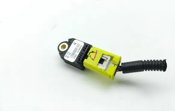 Lexus IS 220D-250-350 Airbag deployment crash/impact sensor 898310P020 8983122020