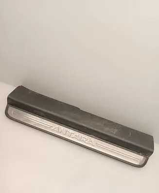 Opel Antara Front sill trim cover 20832152
