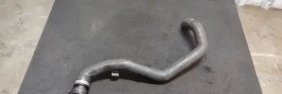 Porsche Cayenne (92A) Engine coolant pipe/hose