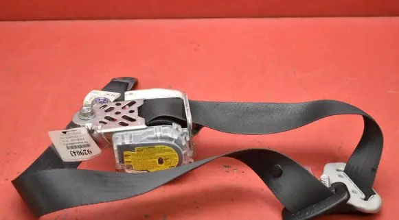 Subaru Forester SH Front seatbelt 7R3010-P