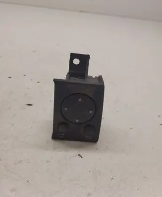Wing mirror switch