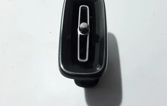 Volvo XC40 Dashboard side air vent grill/cover trim 31442625