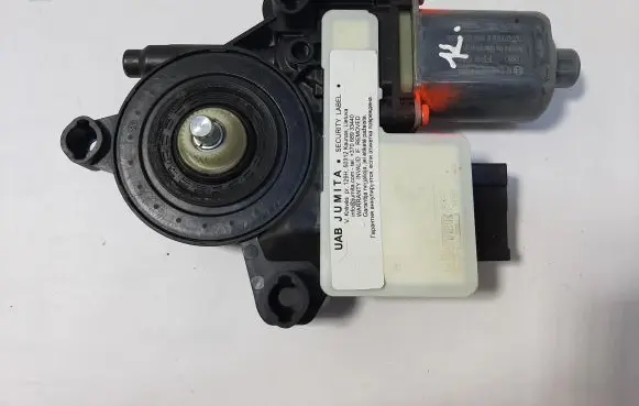 Volkswagen Polo VI Front door window regulator motor 2Q1959881 2Q1959881B
