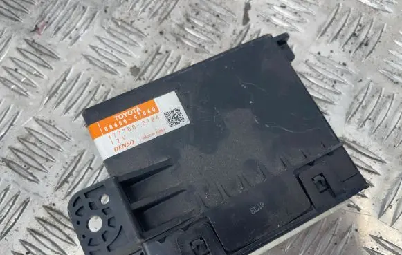 Toyota Prius (XW30) Other control units/modules 8865047060
