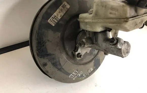 Opel Zafira B Brake booster 13142360
