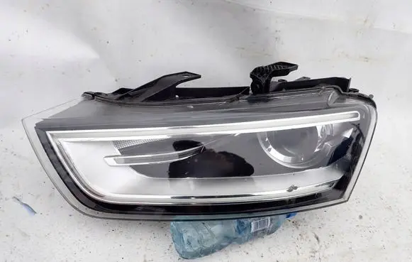Audi Q3 8U Headlight/headlamp