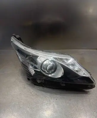 Toyota Avensis T270 Headlight/headlamp H296HRAE 260312 1000017687