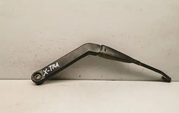 Rear wiper blade arm