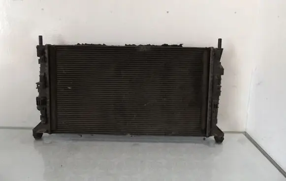 Ford Focus C-MAX Coolant radiator