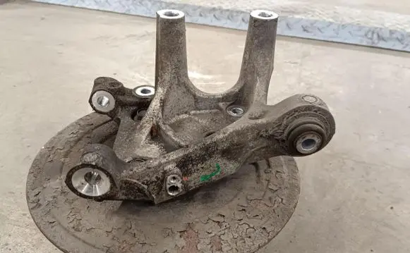 Opel Insignia B Rear wheel hub spindle/knuckle 22949386