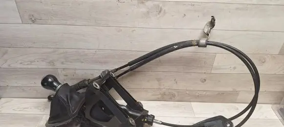 Toyota Auris 150 Gear shifter/selector 112102102