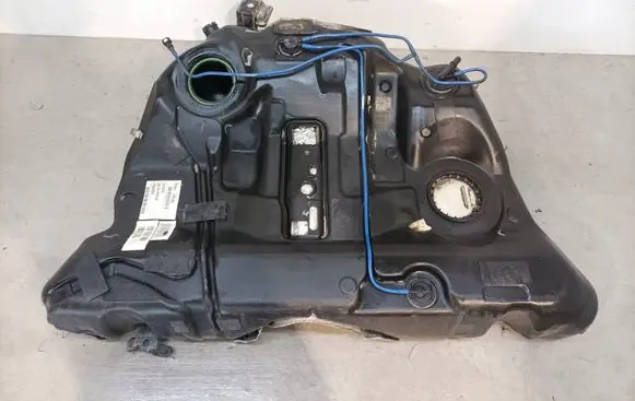 Volvo XC90 Fuel tank 31273537