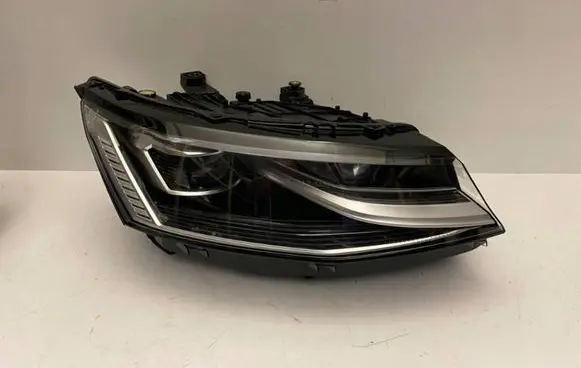 Volkswagen Transporter - Caravelle T7 Headlight/headlamp 7T1941082A 12035100000
