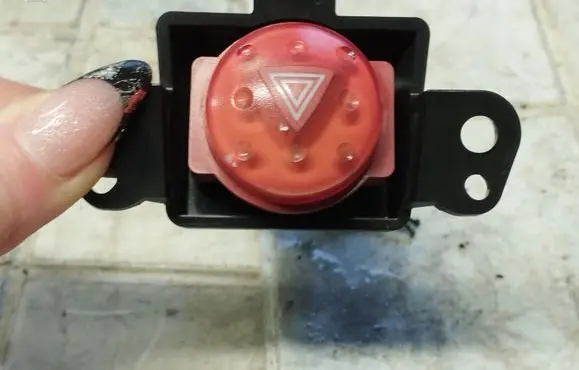 Nissan Almera Tino Hazard light switch 06016