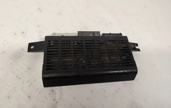 BMW 5 E39 Light module LCM 6908468
