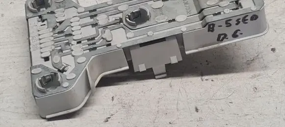 Tail light part