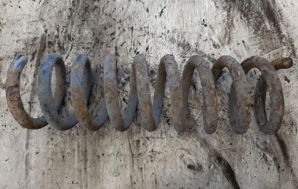Mercedes-Benz E W210 Rear coil spring