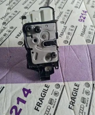 Volvo XC60 Rear door lock