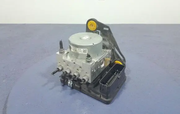 Skoda Octavia 985 ABS Pump 5WA614517DF