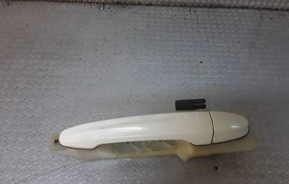 Rear door exterior handle