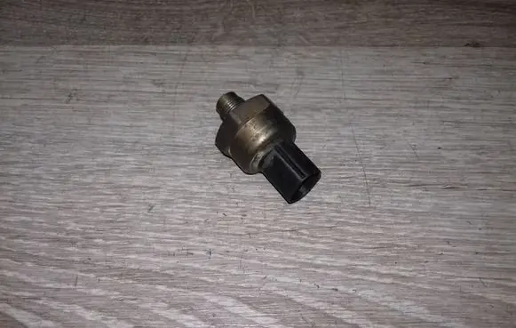 Volvo XC70 Brake power pressure regulator 