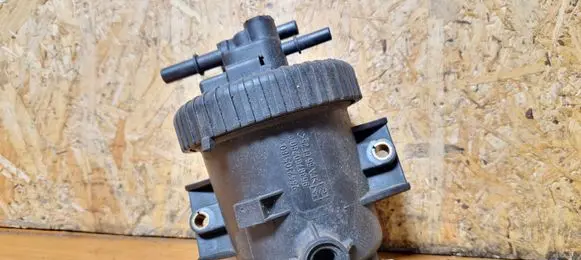 Peugeot 307 Fuel filter 9642105180 PA66GF25 9638780280