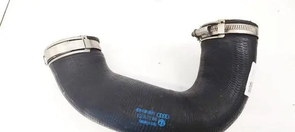 Audi Q7 4L Intercooler hose/pipe 7L6145972E