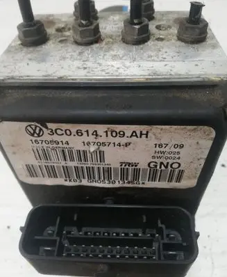 Volkswagen PASSAT B6 ABS Pump