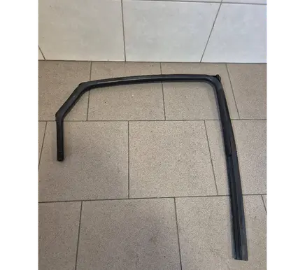 KIA Ceed Rubber seal rear door window/glass 