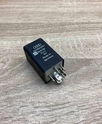 Audi 80 90 S2 B4 Other relay 443951253T 898156 201