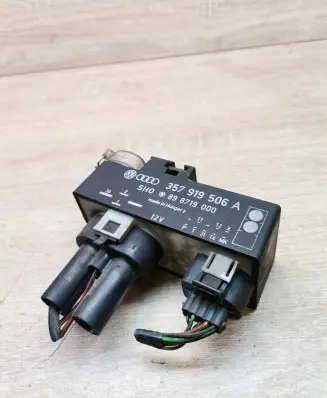 Coolant fan relay