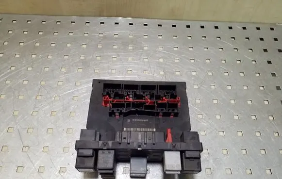 Volkswagen PASSAT B6 Comfort/convenience module 3C0937049AD