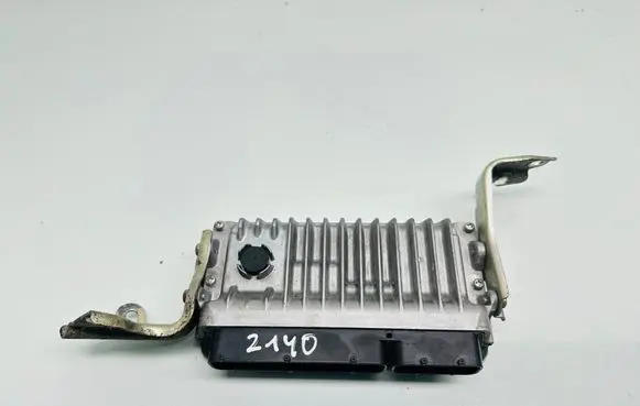 Toyota Auris E180 Engine control unit/module 896610ZU60 MB2756009480