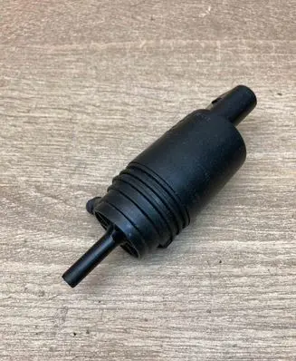 BMW 3 E90 E91 Headlight washer pump 8377612