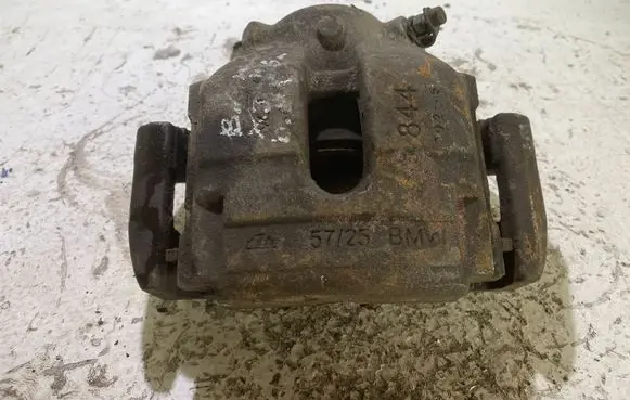 BMW X3 E83 Front brake caliper