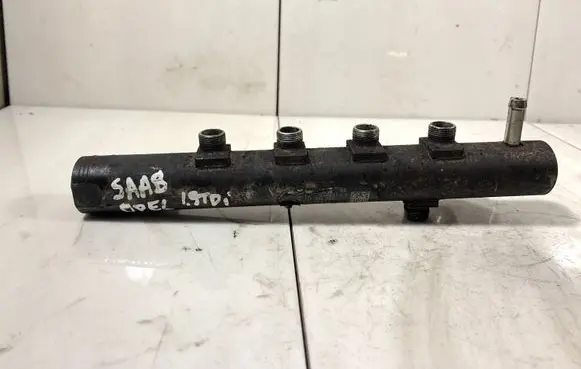 Opel Zafira B Fuel main line pipe 55200251