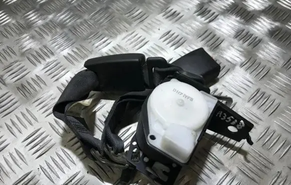 Mazda 6 Middle seatbelt (rear) dh71yfs