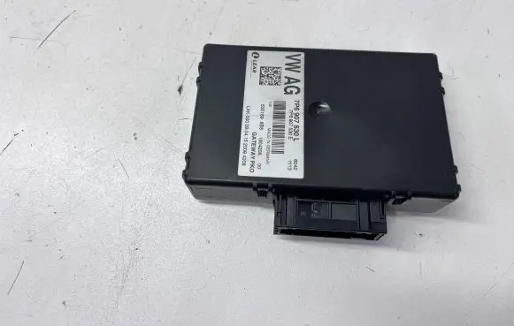 Volkswagen Touareg II Gateway control module 7P6907530L