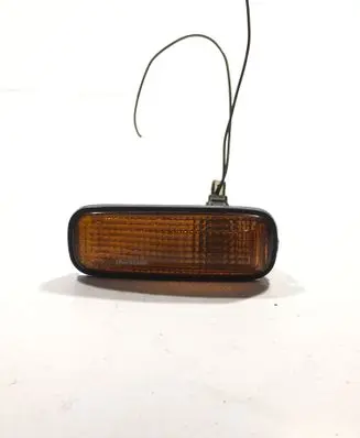 Honda CR-V Front fender indicator light 6R01391