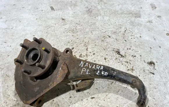 Nissan Navara D40 Front wheel hub spindle knuckle