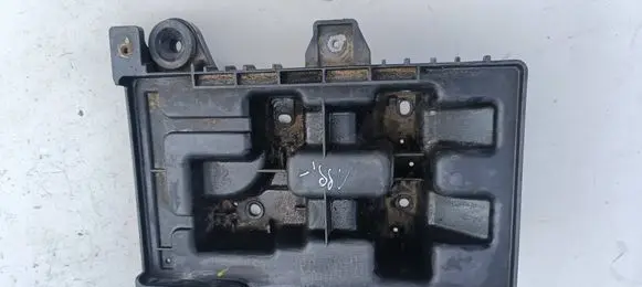 KIA Sportage Battery tray 37150D7000
