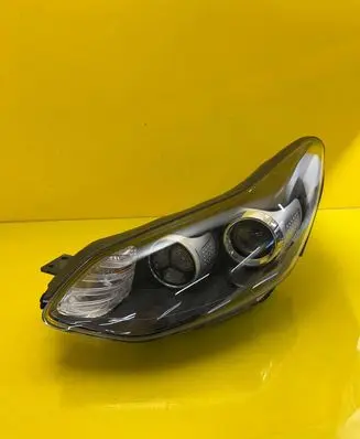 KIA Sportage Headlight/headlamp 92101F1010