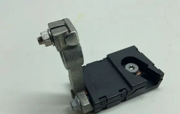 Land Rover Discovery 5 Battery relay fuse E07550700