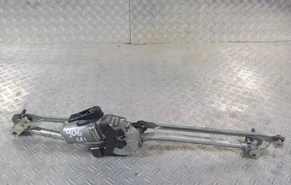 Front wiper linkage