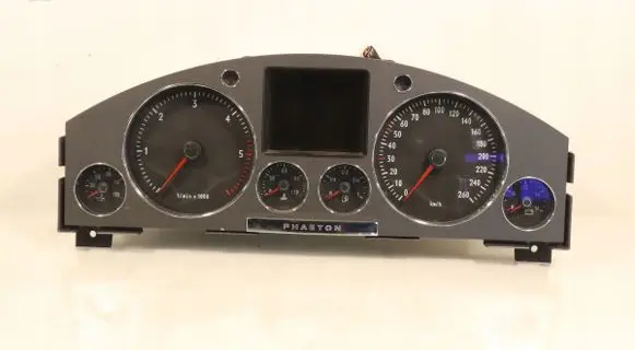 Volkswagen Phaeton Clock 3D0920885P