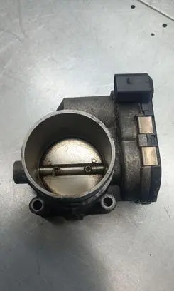 Audi A4 S4 B5 8D Throttle valve