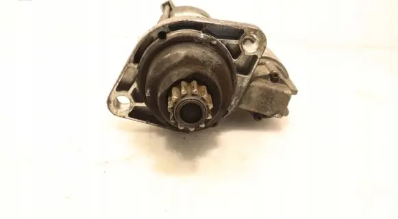 Volkswagen Touran I Starter motor 02M911023N