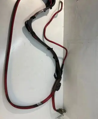 BMW 5 E60 E61 Positive cable (battery)